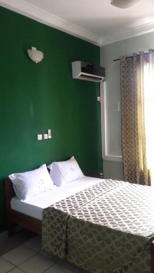 Relais Saint Jacques Hotel Yaoundé Exterior photo